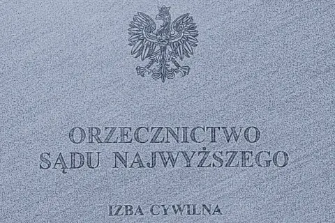 Co oznacza odroczenie ogłoszenia wyroku i jakie ma konsekwencje?