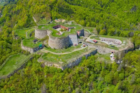 Łukta atrakcje: Odkryj ukryte skarby i piękne miejsca do zwiedzania