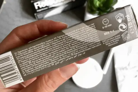Henna Refectocil: Jak zrobić perfekcyjne brwi i rzęsy w domu?