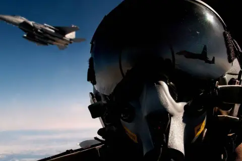 Czy pilot może mieć wadę wzroku? Sprawdź, co musisz wiedzieć