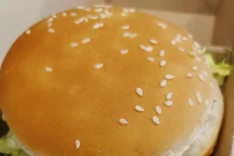 Ile kosztuje veggie burger? Ceny w popularnych restauracjach