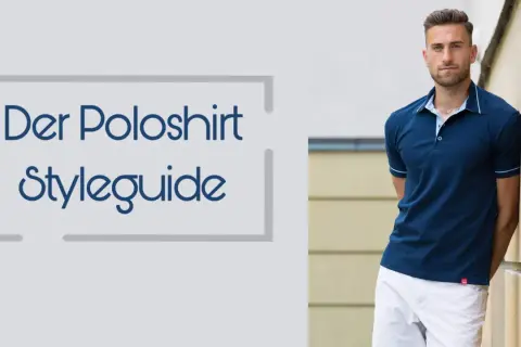 Ein Mann in einem dunkelblauen Poloshirt aus Frottee lehnt an einer Wand. Der Text "Der Poloshirt Styleguide" ist links zu sehen.