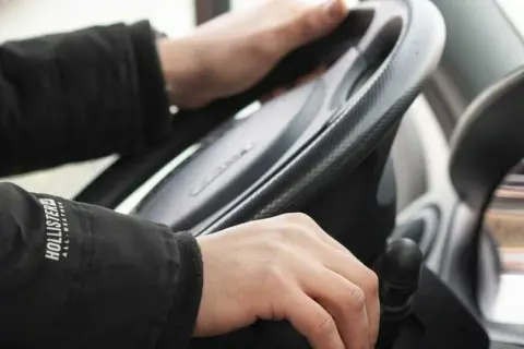 Objawy uszkodzonej maglownicy passat b5 – jak je rozpoznać i unikać kosztów naprawy