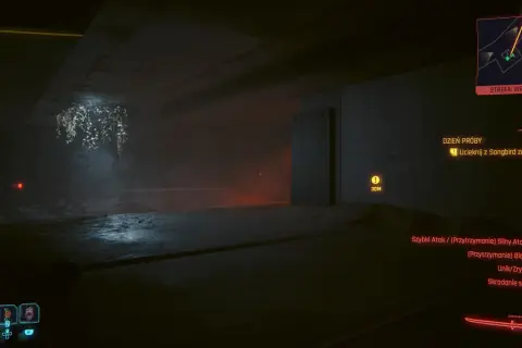 Mroczny korytarz w grze Cyberpunk 2077. Dzień próby, cel: ucieczka ze stadionu. W oddali widać czerwoną łunę i mgłę.