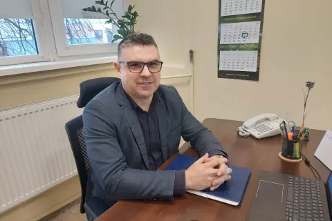 Prezes spółdzielni: Poznaj wymogi prawne i uniknij błędów.