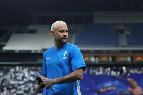 Ile zarabia Neymar? Zaskakujące kwoty i dodatkowe przywileje w Al-Hilal