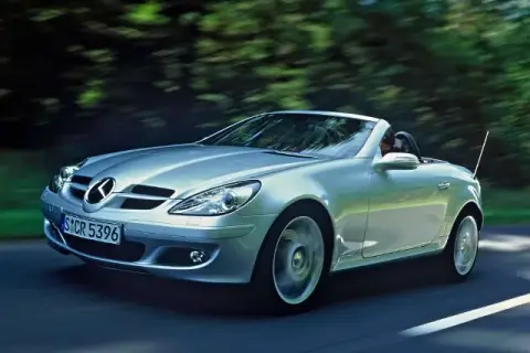 Mercedes SLK: Czy warto kupić? Generacje, silniki, usterki