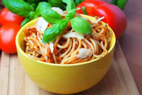 Proste spaghetti bez mięsa - smaczny przepis dla wegetarian