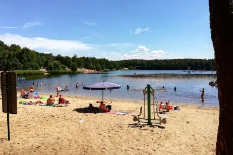Jezioro Turawskie: Plaża idealna? Wybierz najlepszą dla siebie!