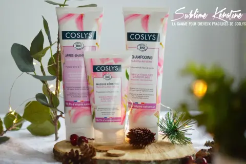 Gamme Coslys Sublime Kératine : après-shampoing, masque et shampoing pour cheveux fragiles. Soin à la kératine et fleur de lys bio.