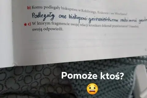 Komu podlegały biskupstwa w Kołobrzegu, Krakowie i Wrocławiu?