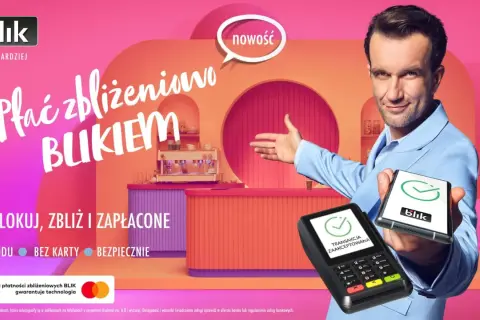 Płać zbliżeniowo BLIKIEM – odblokuj, zbliż i zapłać. Transakcja zaakceptowana. Bez kodu, bez karty, bezpiecznie.