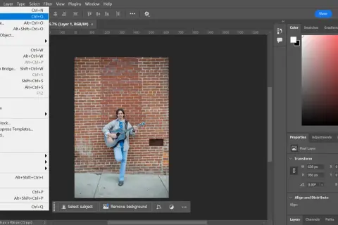 Jak rozciągnąć tło w Photoshopie? 4 techniki AI i manualne