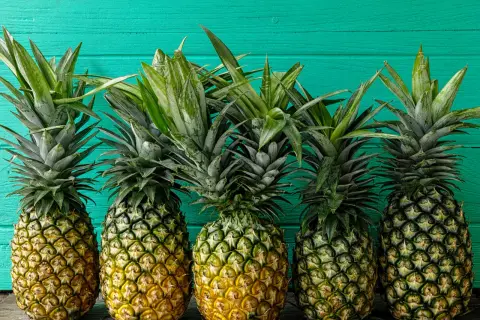 Czy ananas odchudza? Odkryj jego prawdziwe właściwości w diecie