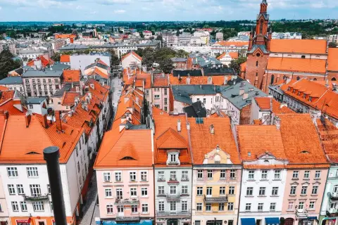 Gdzie leży Kalisz? Poznaj położenie, historię i atrakcje miasta!