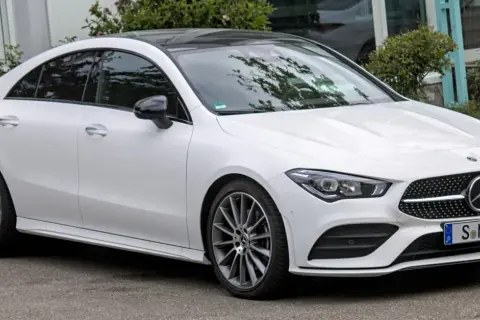 Mercedes CLA 45 AMG - moc, osiągi i najlepsze modyfikacje
