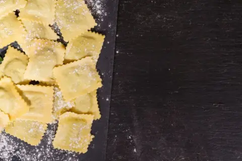 Ravioli czy Tortellini? Jak wybrać idealne włoskie pierożki?