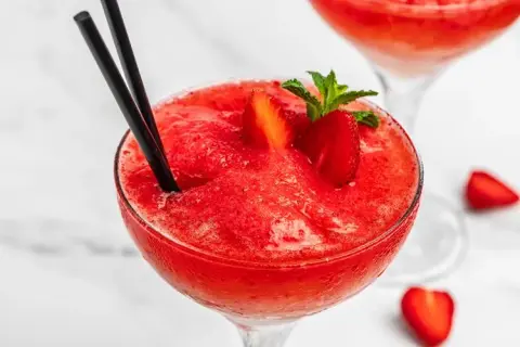 Fizzes drink: odkryj najlepsze przepisy i sekrety koktajli Fizz