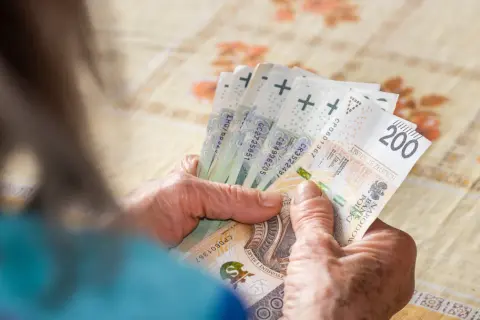 Ile wynosi średnia emerytura w Polsce? Zaskakujące dane i prognozy