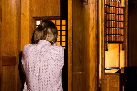 Kiedy wprowadzono spowiedź w kościele katolickim i jej znaczenie
