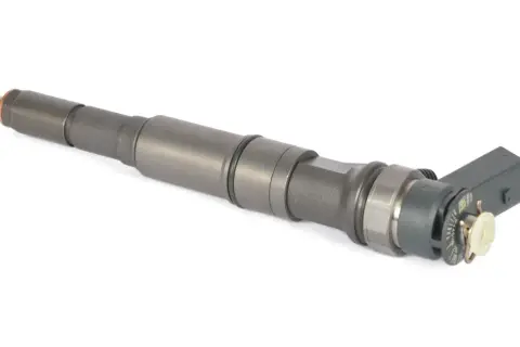 Un injecteur diesel, pièce essentielle pour le bon fonctionnement du moteur. Le prix du changement d'injecteur peut varier.