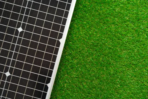 Energia słońca na stadionach piłkarskich - Jak stadiony wykorzystują fotowoltaikę?