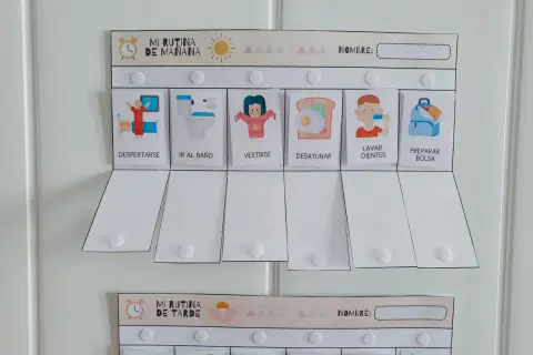 Fichas para niños de 4 años: "Mi Rutina de Mañana" con imágenes para despertar, ir al baño, vestirse, desayunar, lavarse los dientes y preparar la bolsa.