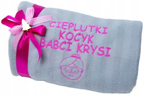 Koc z nadrukiem: Jak stworzyć wyjątkowy prezent dla bliskich?