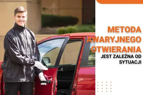 Uśmiechnięty mężczyzna w białych rękawiczkach otwiera czerwony samochód. Metoda awaryjnego otwierania zależy od sytuacji.