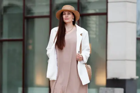 Plus size na komunię: Jak wyglądać zjawiskowo i czuć się pewnie?