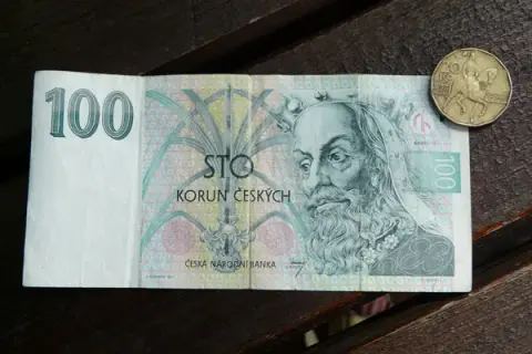 Jaka waluta obowiązuje w Pradze? Wszystko o koronie czeskiej i płatnościach