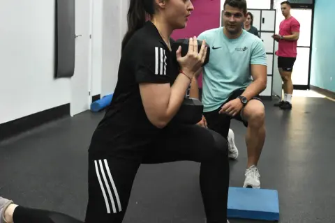 Entrenador personal Zaragoza: Precios, cualificaciones y tu éxito
