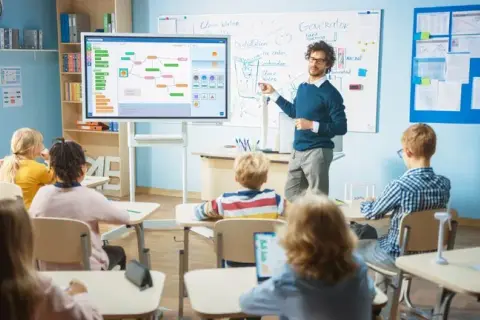 System informacji oświatowej - co to jest i jak wpływa na edukację