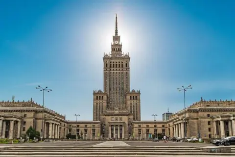 12 fascynujących ciekawostek o Pałacu Kultury i Nauki, które cię zaskoczą