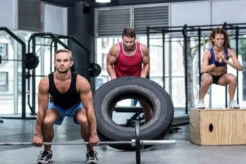 CrossFit Wrocław: Gdzie trenować? Przewodnik po boxach i cenach