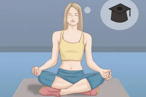 Mujer en flor de loto postura, meditando y pensando en graduarse.