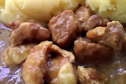Twój sos wieprzowy: Sekrety miękkości i smaku bez grudek