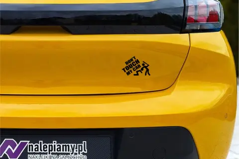 Jak nakleić naklejkę na samochód? Efekt PRO bez pęcherzy!