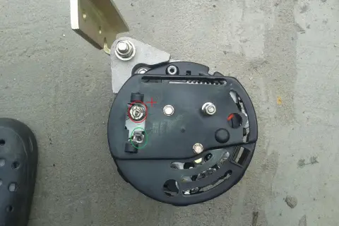 Alternator do Ursusa C-360: Jaki wybrać i jak zamontować krok po kroku?