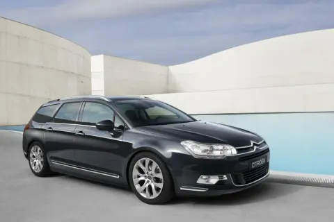 Citroen C5 2.0 HDi: Jaka jest pojemność baku i realny zasięg?