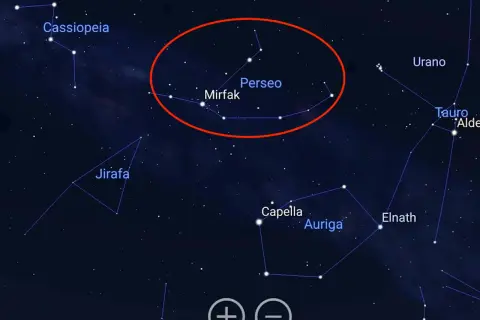 El círculo rojo marca la constelación de Perseo, hacia donde mirar para ver las Perseidas.