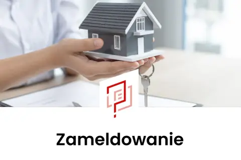Ręce trzymają model domu i klucze. Czy można się zameldować w budynku bez odbioru?