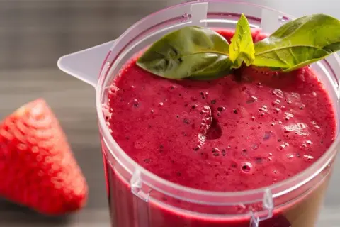 El batido de frutos rojos perfecto: Recetas, trucos y beneficios