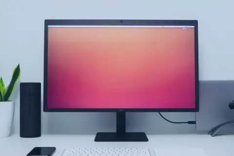 Jaka odległość od monitora? Odpowiednia odległość dla zdrowia oczu