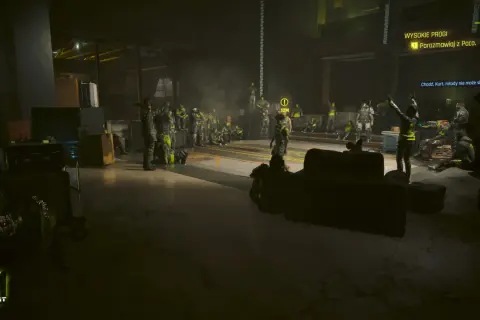 Wysokie progi cyberpunk: grupa ludzi w neonowych strojach czeka na rozmowę z Paco.