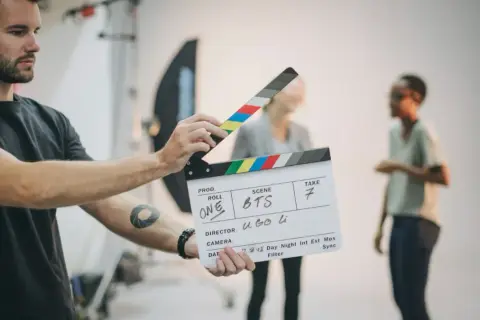 Ile zarabia aktor filmowy w Polsce? Zaskakujące różnice w wynagrodzeniach