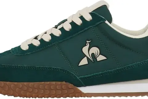 Sneakers Le Coq Sportif uomo verdi con logo gallo, lacci chiari e suola in gomma.