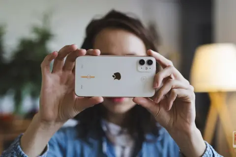 Wycisz aparat iPhone: Proste metody na dyskretne zdjęcia