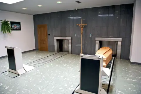 Ile trwa proces kremacji zwłok? Poznaj ważne szczegóły i fakty