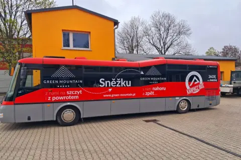 Karpacz Bus oferuje przejazdy na Śnieżkę. Sprawdź cennik i jedź z nami na szczyt i z powrotem!